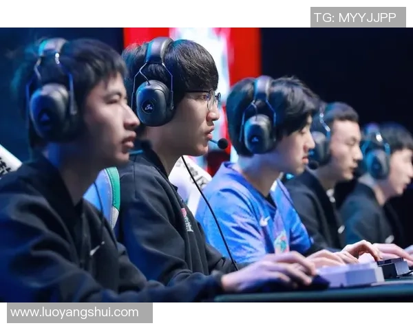 CSGO精彩解析：深入了解LNG战队的协作与战术策略